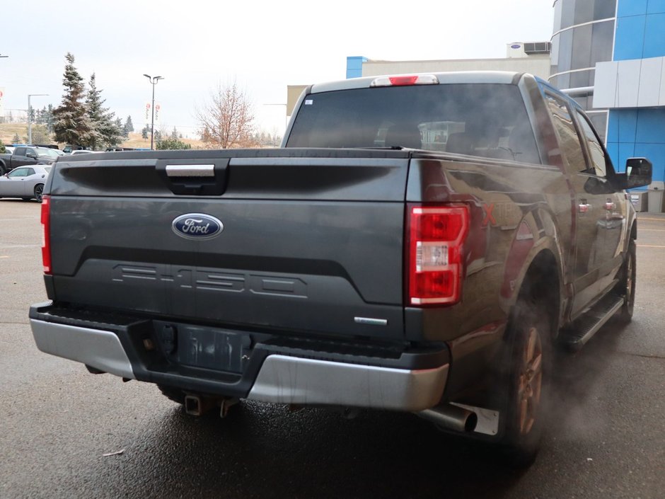 2020 Ford F-150 XLT IN GREY EQUIPPED WITH A 2.7L ECOBBOST V6 , 4X4 , 10SPD AUTO , CRUISE , BACKUP CAM , HD SHOCKS , PWR DRIVER SEAT , REMOTE STA-9