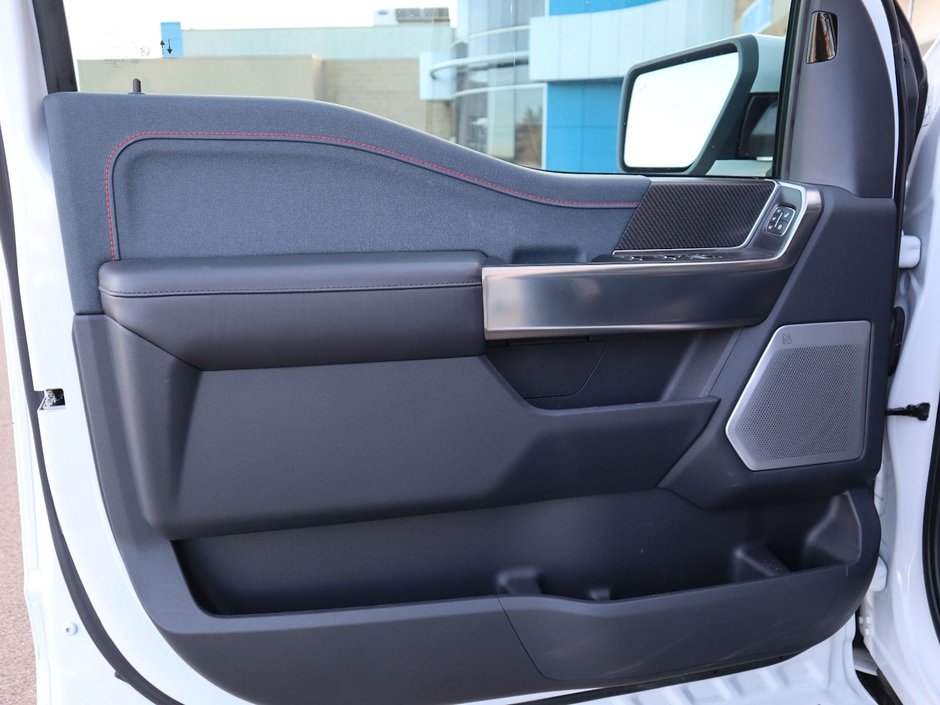 2022 Ford F-150 RAPTOR IN WHITE EQUIPPED WITH A HIGH OUTPUT 3.5L TURBO V6 , 4X4 , 10SPD AUTO , LEATHER HEATED/VENTED BUCKET SEATS , PREMIUM AUDI-16