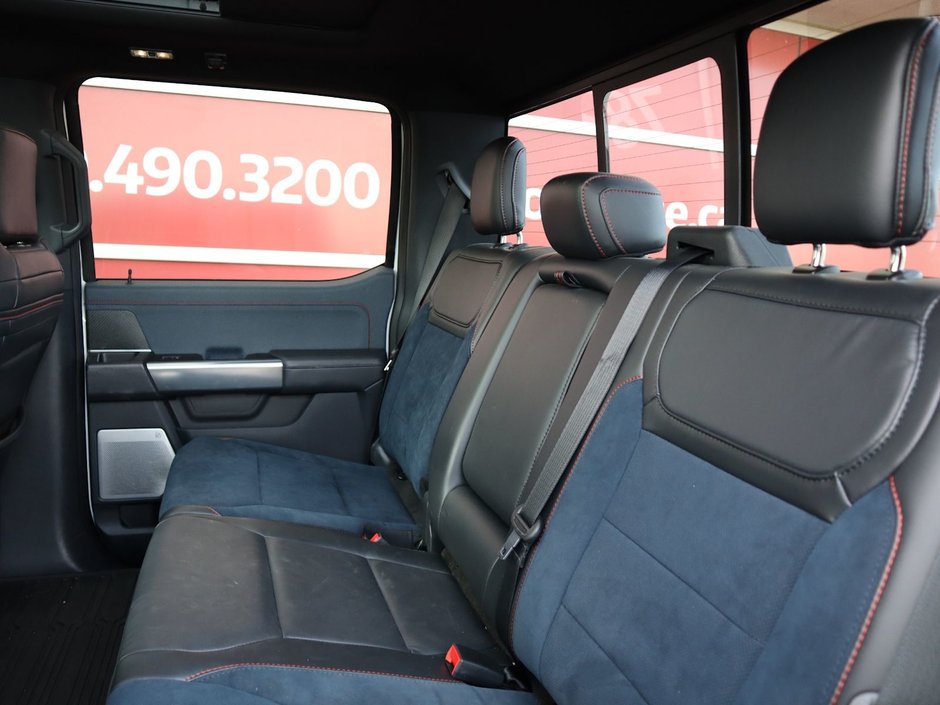 2022 Ford F-150 RAPTOR IN WHITE EQUIPPED WITH A HIGH OUTPUT 3.5L TURBO V6 , 4X4 , 10SPD AUTO , LEATHER HEATED/VENTED BUCKET SEATS , PREMIUM AUDI-21