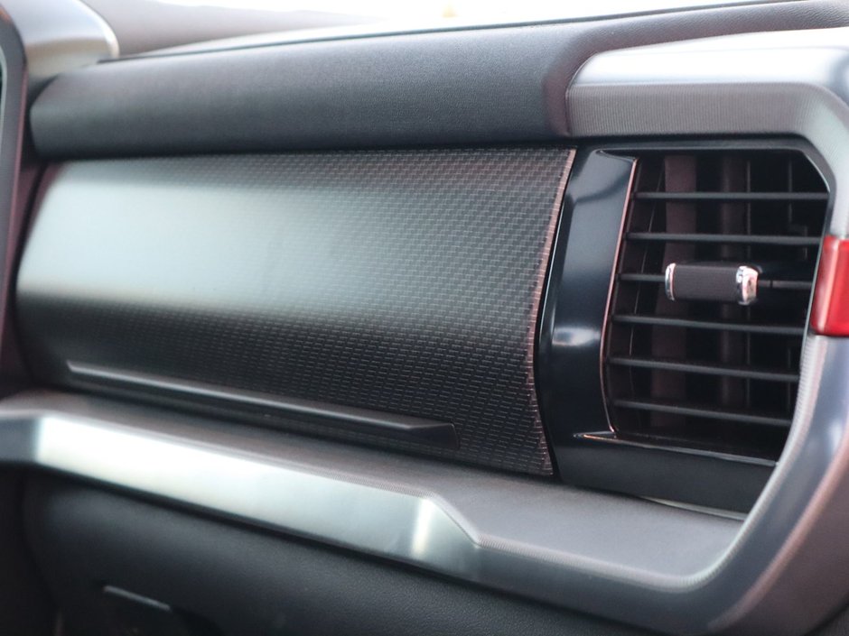 2022 Ford F-150 RAPTOR IN WHITE EQUIPPED WITH A HIGH OUTPUT 3.5L TURBO V6 , 4X4 , 10SPD AUTO , LEATHER HEATED/VENTED BUCKET SEATS , PREMIUM AUDI-23