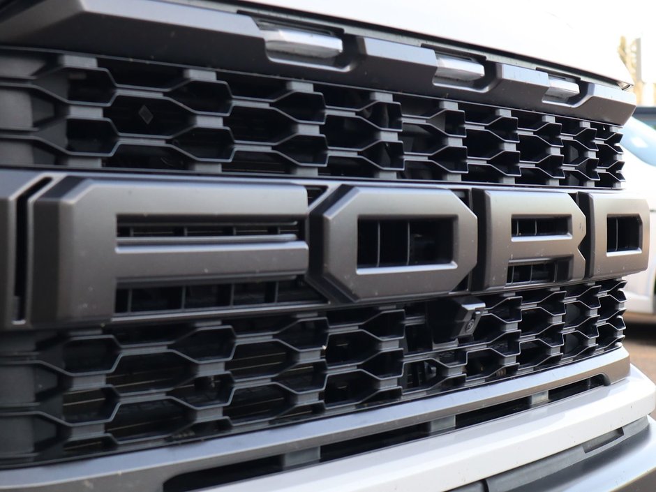 2022 Ford F-150 RAPTOR IN WHITE EQUIPPED WITH A HIGH OUTPUT 3.5L TURBO V6 , 4X4 , 10SPD AUTO , LEATHER HEATED/VENTED BUCKET SEATS , PREMIUM AUDI-2