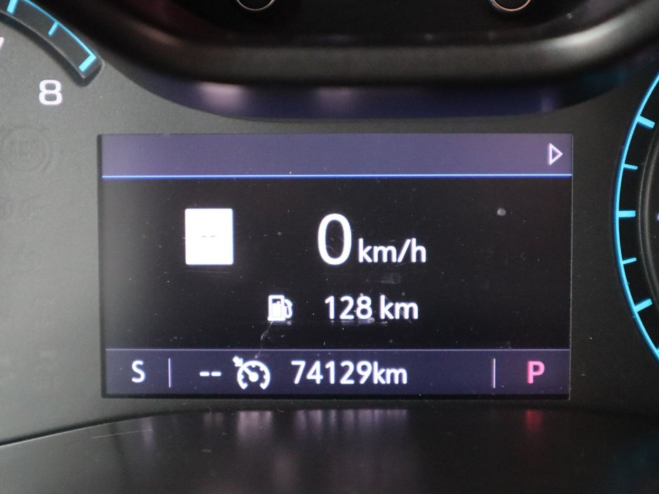 2022 GMC Canyon DENALI IN WHITE EQUIPPED WITH A 3.6L V6 , 4X4 , AUTO TRANSMISSION , LEATHER HEATED SEATS , BACKUP CAM , PREMIUM AUDIO , WOOD TRI-27