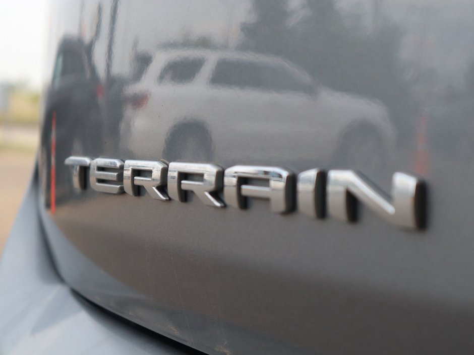 2023 GMC Terrain SLE IN GREY EQUIPPED WITH A 1.5L TURBO I4 , AWD , 9SPD AUTO , PWR LIFTGATE , ALLOY RIMS , PWR DRIVER SEAT , PWR LOCKS/WINDOWS ,-14