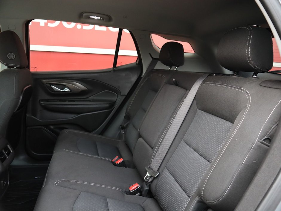 2023 GMC Terrain SLE IN GREY EQUIPPED WITH A 1.5L TURBO I4 , AWD , 9SPD AUTO , PWR LIFTGATE , ALLOY RIMS , PWR DRIVER SEAT , PWR LOCKS/WINDOWS ,-20