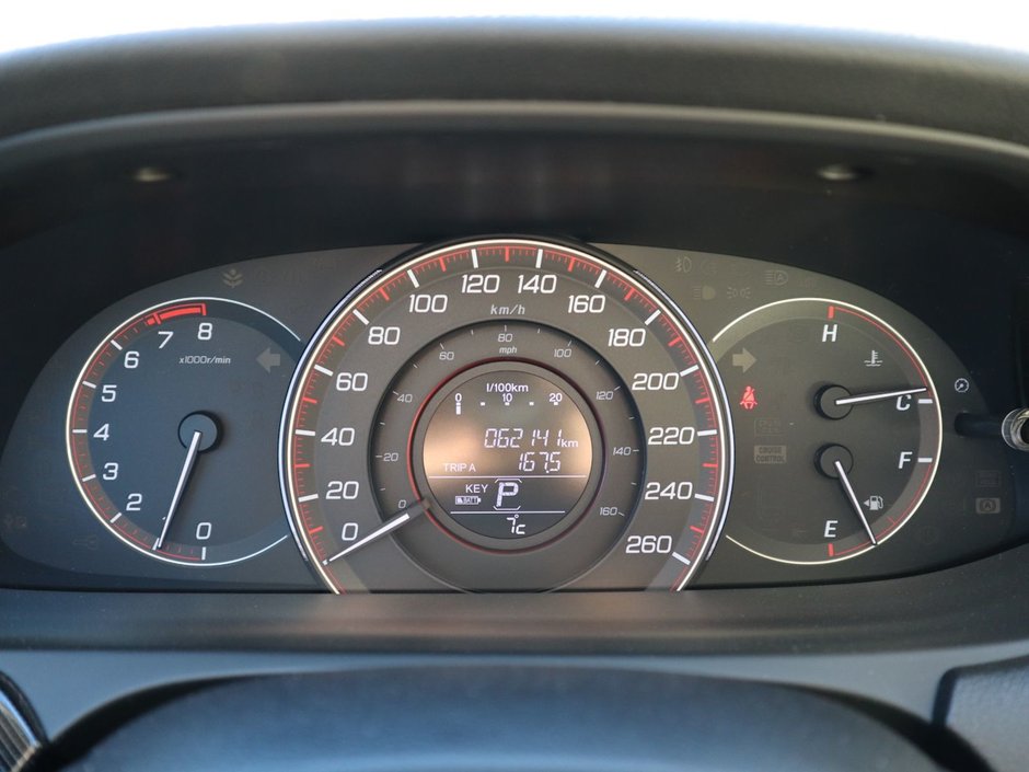 2015 Honda Accord Coupe EX-L IN BLUE EQUIPPED WITH A 2.4L I4 , FWD , CVT AUTO , LEATHER HEATED SEATS , PREMIUM AUDIO , DUAL ZONE AC , CRUISE , SW CONTRO-23