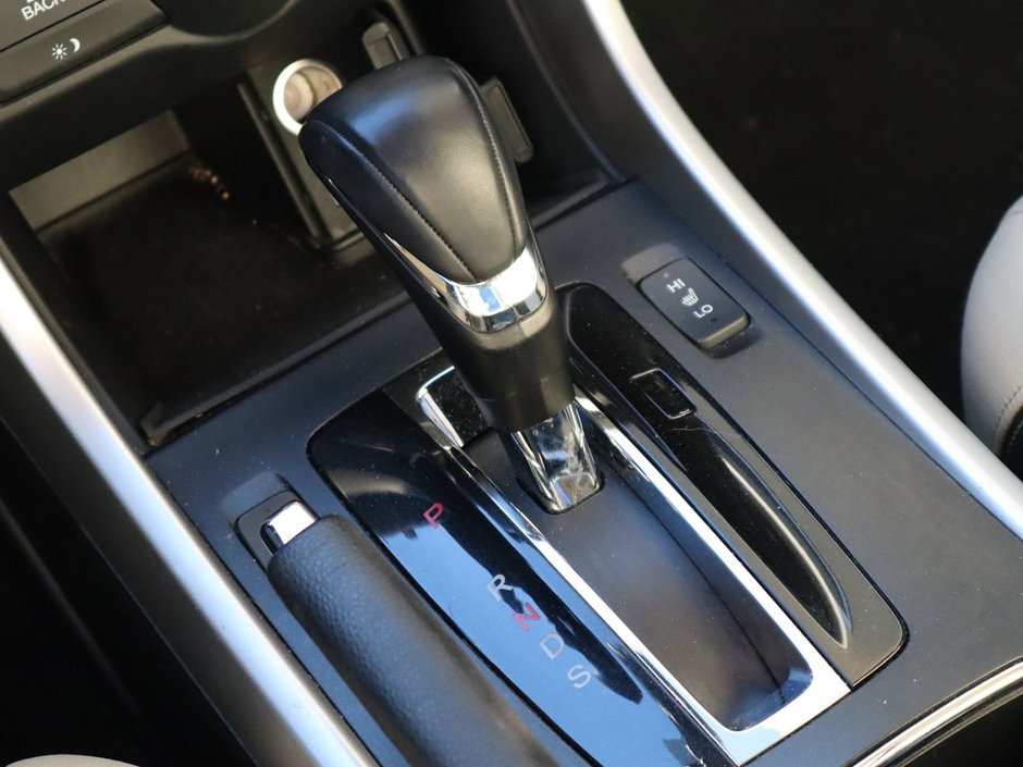 2015 Honda Accord Coupe EX-L IN BLUE EQUIPPED WITH A 2.4L I4 , FWD , CVT AUTO , LEATHER HEATED SEATS , PREMIUM AUDIO , DUAL ZONE AC , CRUISE , SW CONTRO-22