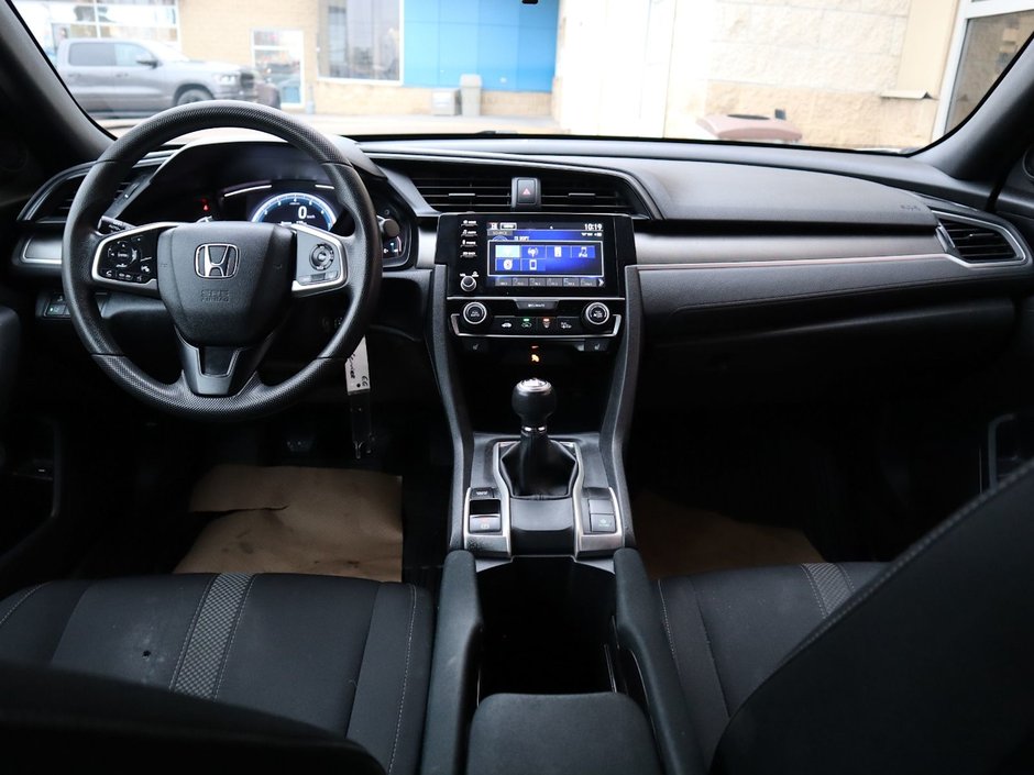 2019 Honda Civic Coupe LX IN WHITE EQUIPPED WITH A 2.0L I4 , FWD , MANUAL TRANSMISSION , CLOTH SEATS , AC , CRUISE , BACKUP CAM , APPLE CARPLAY/ANDROID-19