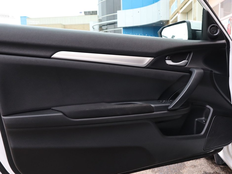 2019 Honda Civic Coupe LX IN WHITE EQUIPPED WITH A 2.0L I4 , FWD , MANUAL TRANSMISSION , CLOTH SEATS , AC , CRUISE , BACKUP CAM , APPLE CARPLAY/ANDROID-14