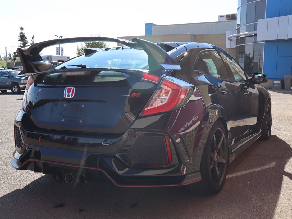 2019 Honda Civic Type R TYPE R IN BLACK EQUIPPED WITH A 300+HP 2.0L TURBO , FWD , 6SPD MANUAL , RECARO BUCKET SEATS , PREMIUM AUDIO , BACKUP CAM , AC ,-10