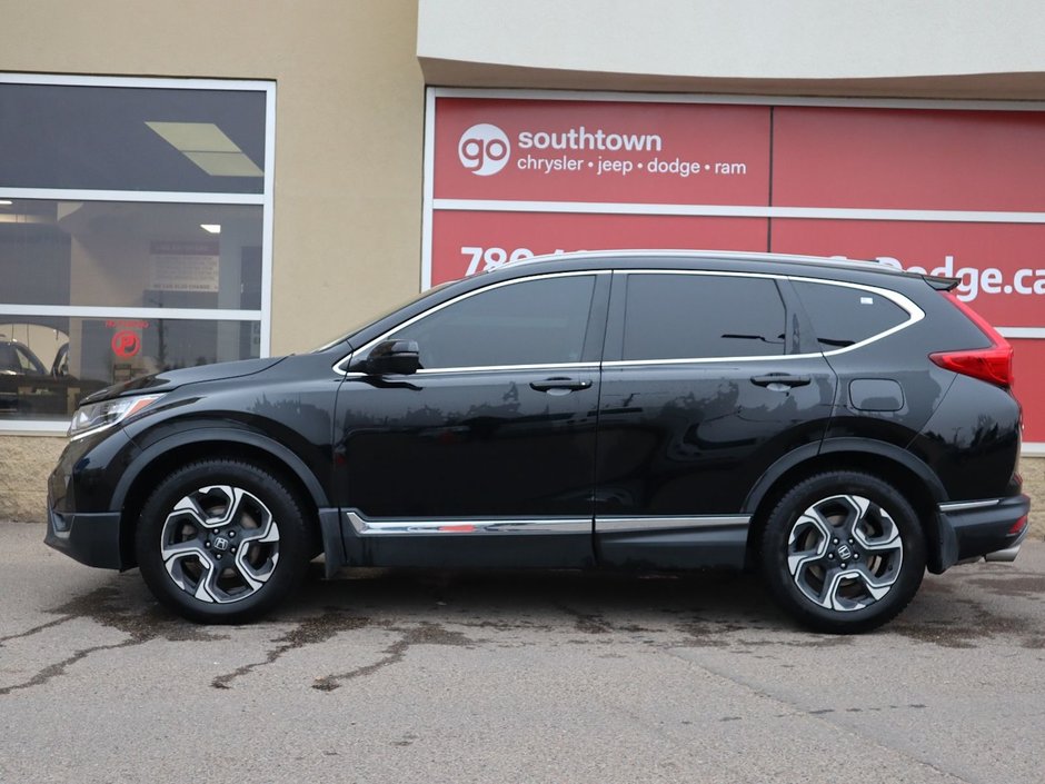 2018 Honda CR-V TOURING IN BLACK EQUIPPED WITH A 1.5L TURBO I4 , AWD , CVW AUTO , LEATHER HEATED SEATS , PREMIUM AUDIO , BACKUP CAM , DUAL ZONE-6