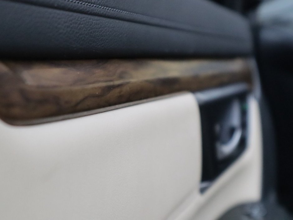 2018 Honda CR-V TOURING IN BLACK EQUIPPED WITH A 1.5L TURBO I4 , AWD , CVW AUTO , LEATHER HEATED SEATS , PREMIUM AUDIO , BACKUP CAM , DUAL ZONE-17