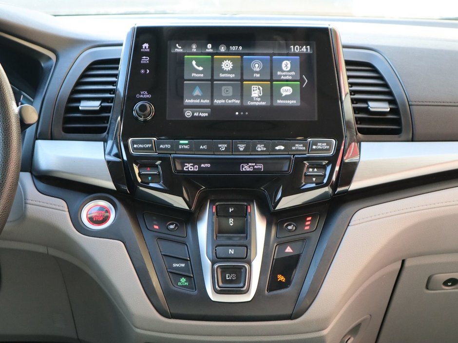 2018 Honda Odyssey LX IN GREY EQUIPPED WITH A 3.5L V6 , FWD , 9SPD AUTO , CLOTH HEATED SEATS , AC , CRUISE , PWR WINDOWS/LOCKS , HONDA RELIABILITY-21