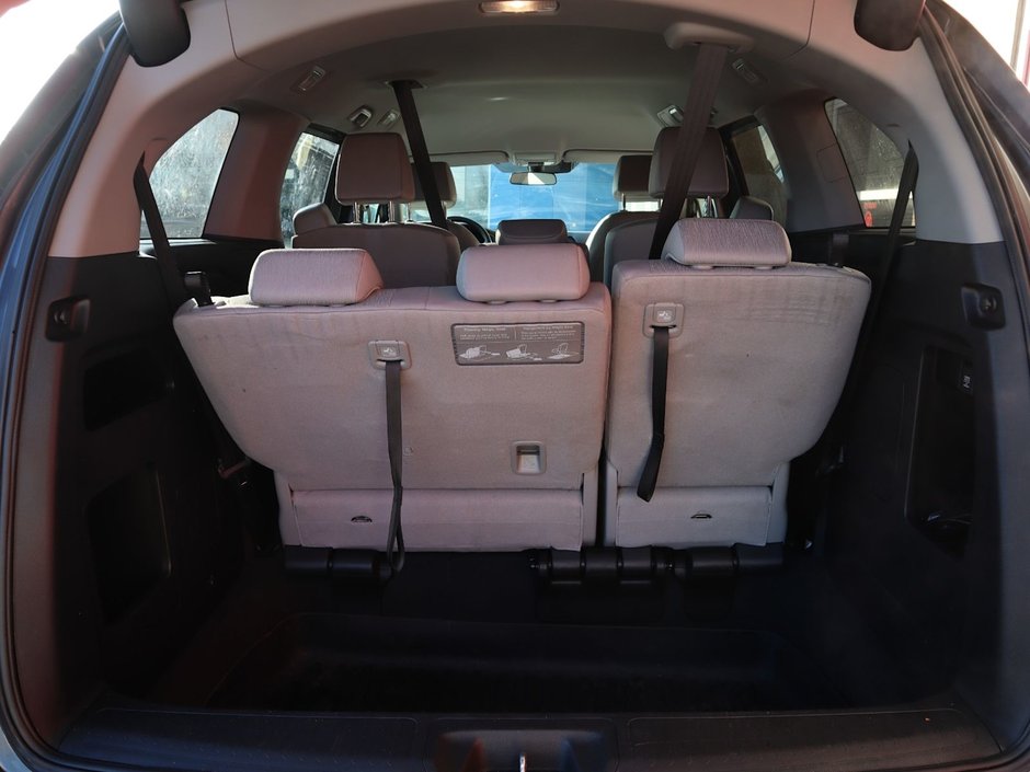 2018 Honda Odyssey LX IN GREY EQUIPPED WITH A 3.5L V6 , FWD , 9SPD AUTO , CLOTH HEATED SEATS , AC , CRUISE , PWR WINDOWS/LOCKS , HONDA RELIABILITY-18