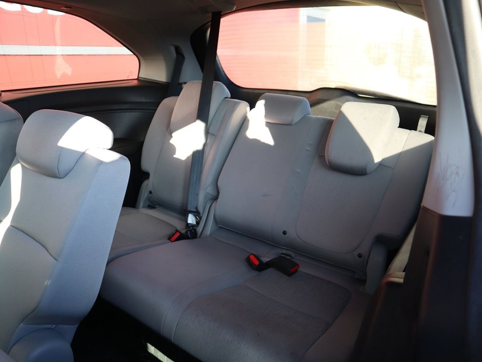 2018 Honda Odyssey LX IN GREY EQUIPPED WITH A 3.5L V6 , FWD , 9SPD AUTO , CLOTH HEATED SEATS , AC , CRUISE , PWR WINDOWS/LOCKS , HONDA RELIABILITY-17