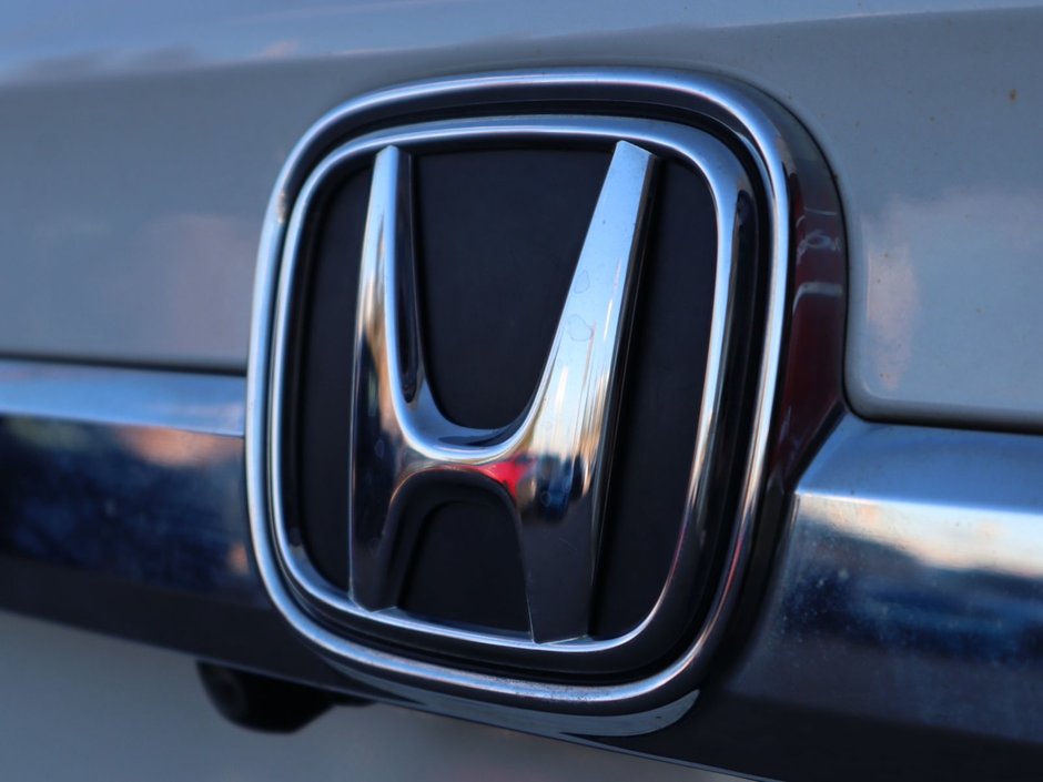 2019 Honda Odyssey EX IN WHITE EQUIPPEDW WITH A 280 HP 3.5L V6 , FWD , 9SPD AUTO , CLOTH HEATED SEATS , BACAKUP CAM , DUAL ZONE AC , CRUISE , 18INC-9