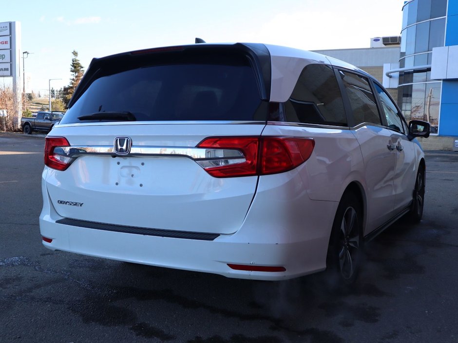 2019 Honda Odyssey EX IN WHITE EQUIPPEDW WITH A 280 HP 3.5L V6 , FWD , 9SPD AUTO , CLOTH HEATED SEATS , BACAKUP CAM , DUAL ZONE AC , CRUISE , 18INC-7