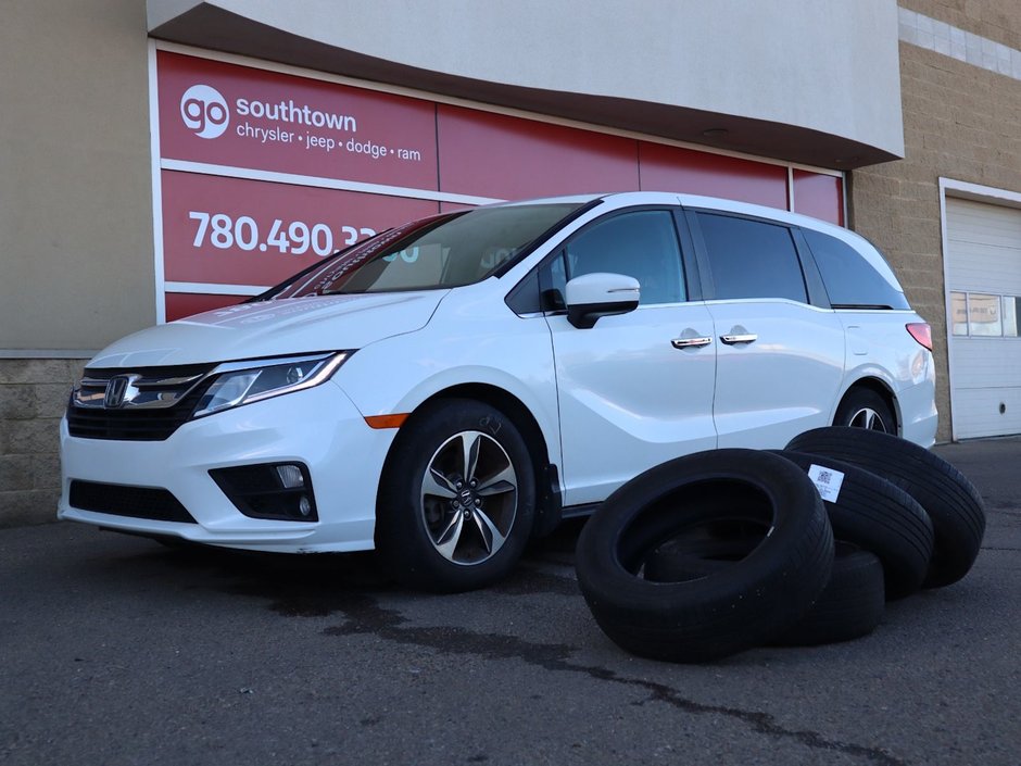 2019 Honda Odyssey EX IN WHITE EQUIPPEDW WITH A 280 HP 3.5L V6 , FWD , 9SPD AUTO , CLOTH HEATED SEATS , BACAKUP CAM , DUAL ZONE AC , CRUISE , 18INC-26