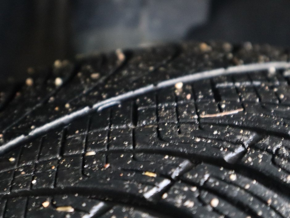 2020 Honda Passport TOURING IN RED EQUIPPED WITH A 3.5L V6 , AWD , 9SPD AUTO , LEATHER HEATED/VENTED BUCKET SEATS , DUAL EXHAUST , NAV , PREMIUM AUD-5