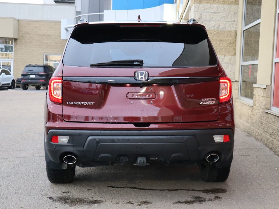 2020 Honda Passport TOURING IN RED EQUIPPED WITH A 3.5L V6 , AWD , 9SPD AUTO , LEATHER HEATED/VENTED BUCKET SEATS , DUAL EXHAUST , NAV , PREMIUM AUD-8