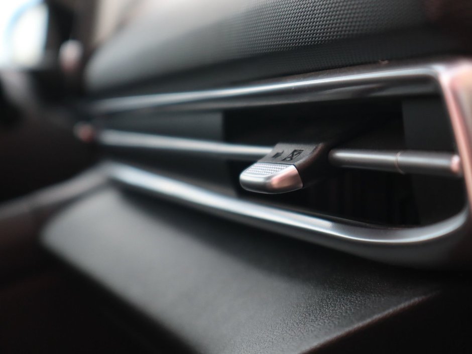 2023 Hyundai Elantra PREFERRED IN BLACK EQUIPPED WITH A 2.0L I4 , FWD , CVT AUTO , CLOTH HEATED SEATS , AC , CRUISE , BACKUP CAM , APPLE CARPLAY/ANDR-19