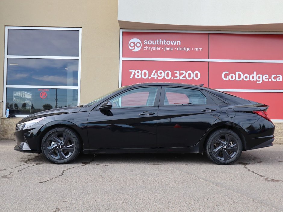 2023 Hyundai Elantra PREFERRED IN BLACK EQUIPPED WITH A 2.0L I4 , FWD , CVT AUTO , CLOTH HEATED SEATS , AC , CRUISE , BACKUP CAM , APPLE CARPLAY/ANDR-6