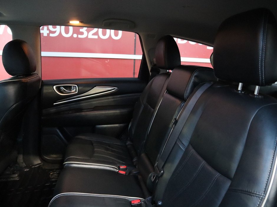 2019 Infiniti QX60 PURE IN BLACK EQUIPPED WITH A 306HP 3.5L V6 , AWD , CVT AUTO , LEATHER HEATED SEATS , SUNROOF , BACKUP CAM , DUAL ZONE AC , CRUI-17