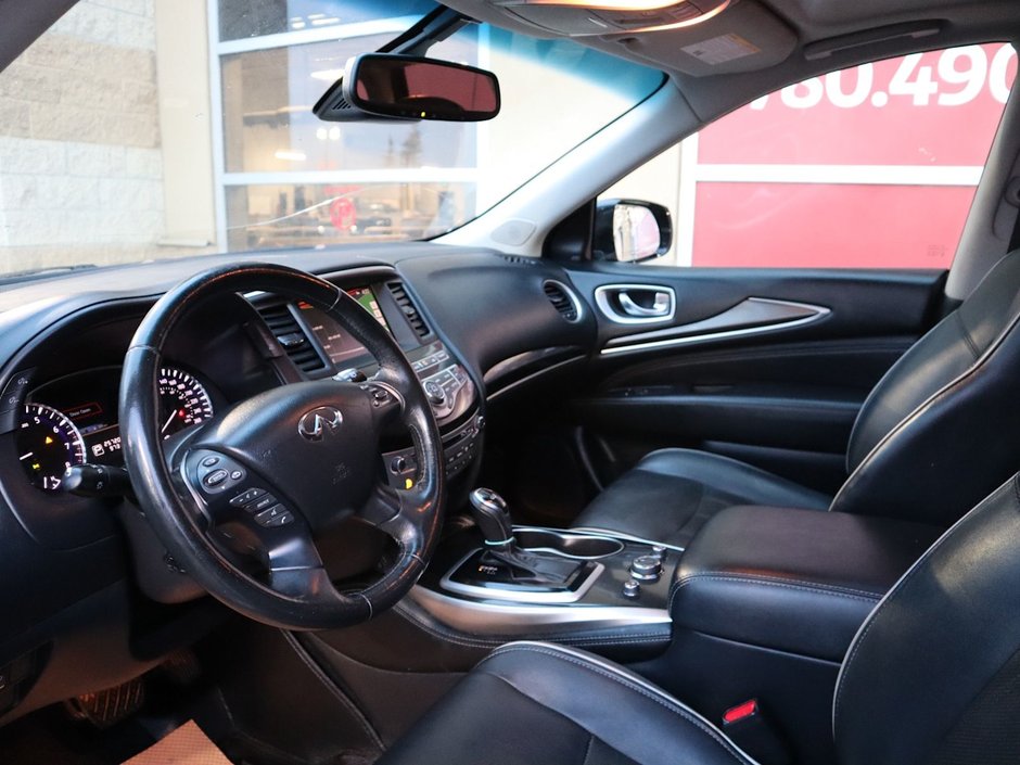 2019 Infiniti QX60 PURE IN BLACK EQUIPPED WITH A 306HP 3.5L V6 , AWD , CVT AUTO , LEATHER HEATED SEATS , SUNROOF , BACKUP CAM , DUAL ZONE AC , CRUI-13