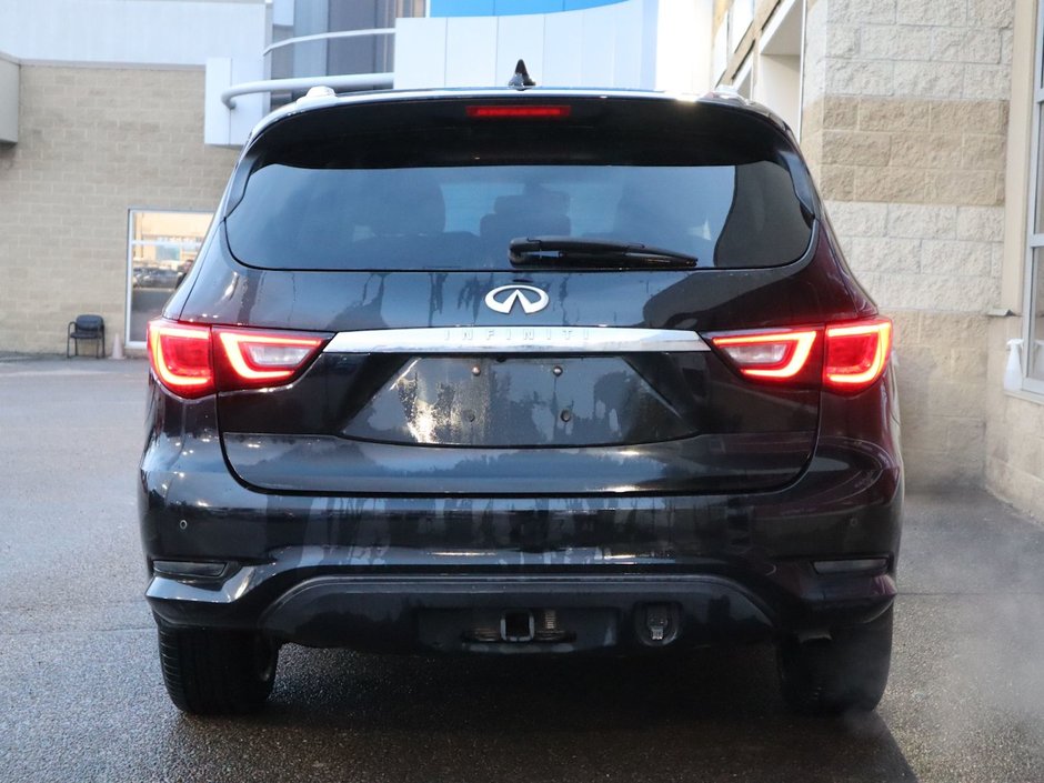 2019 Infiniti QX60 PURE IN BLACK EQUIPPED WITH A 306HP 3.5L V6 , AWD , CVT AUTO , LEATHER HEATED SEATS , SUNROOF , BACKUP CAM , DUAL ZONE AC , CRUI-8