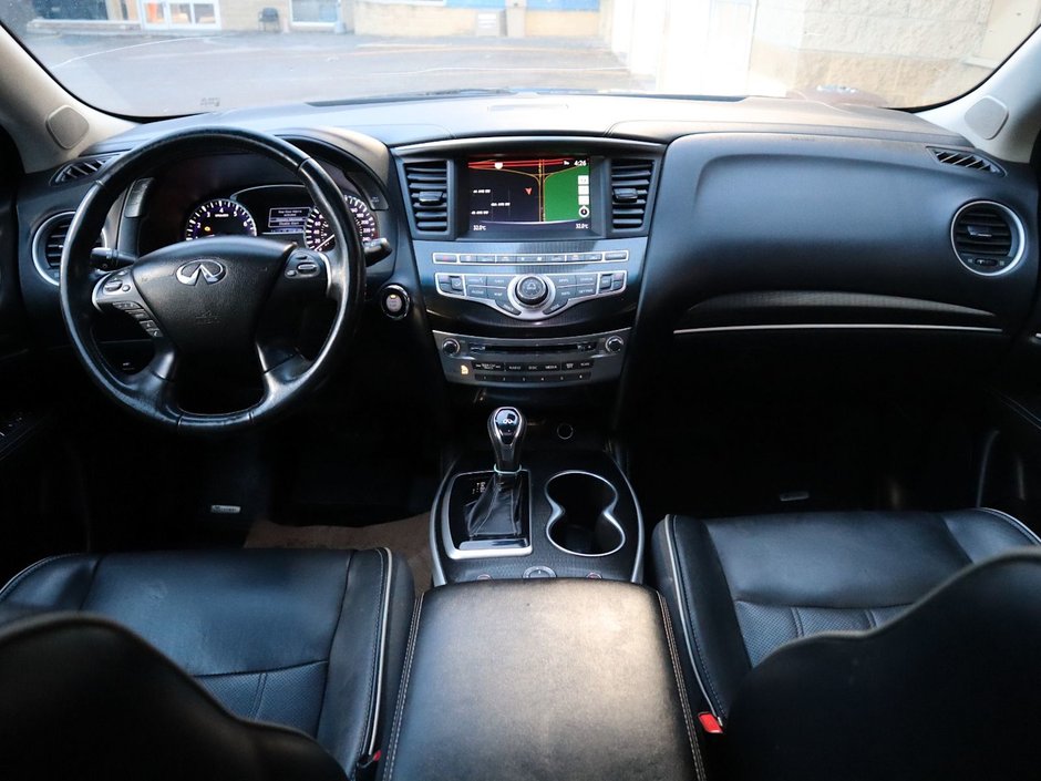 2019 Infiniti QX60 PURE IN BLACK EQUIPPED WITH A 306HP 3.5L V6 , AWD , CVT AUTO , LEATHER HEATED SEATS , SUNROOF , BACKUP CAM , DUAL ZONE AC , CRUI-22