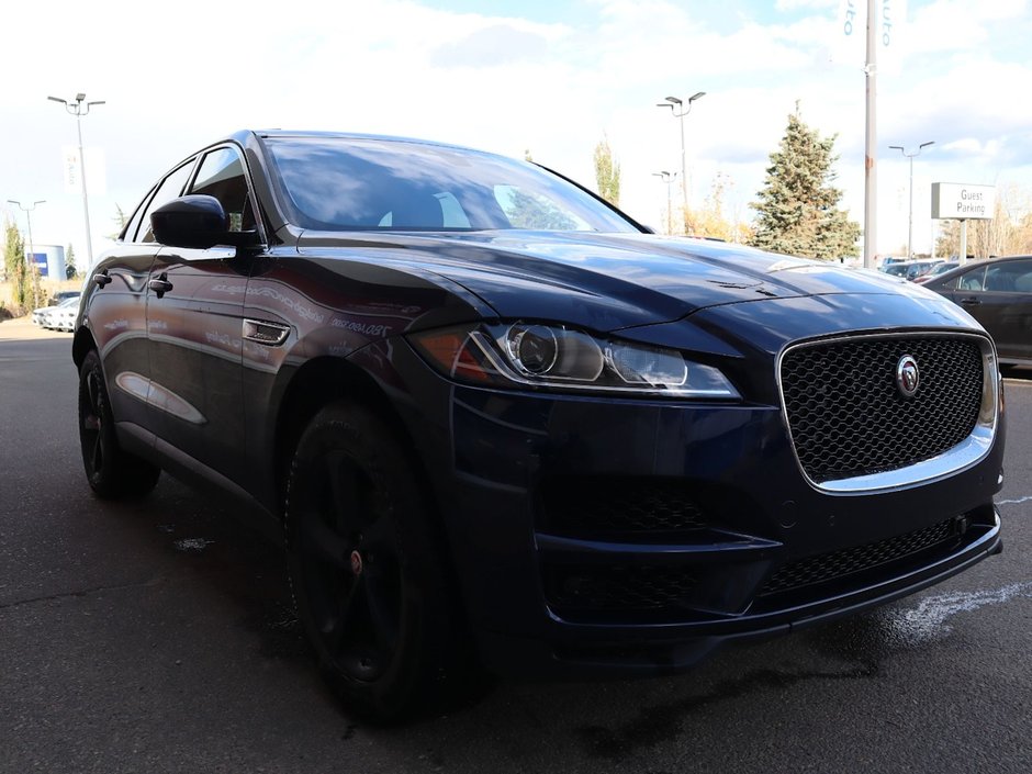 2020 Jaguar F-PACE PREMIUM IN BLACK EQUIPPED WITH A 2.0L TURBO I4 , AWD , 8SPD AUTO SYNTHETIC LEATHER HEATED SEATS + SW , PREMIUM AUDIO , NAV , BAC-10