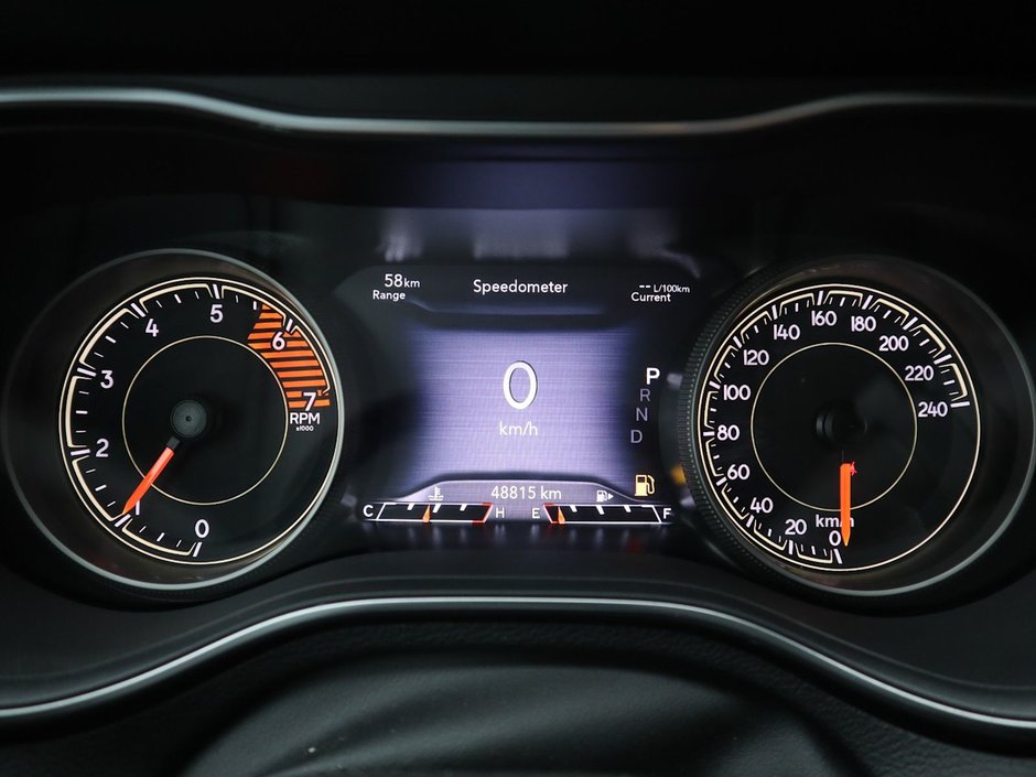 2022 Jeep Cherokee LIMITED IN BRIGHT WHITE EQUIPPED WITH A 2.0L TURBO I4 , 4X4 , 9SPD AUTO , BACKUP CAM , BSM/RCPD , ADV CRUISE W/LKA , PWR FRONT S-24