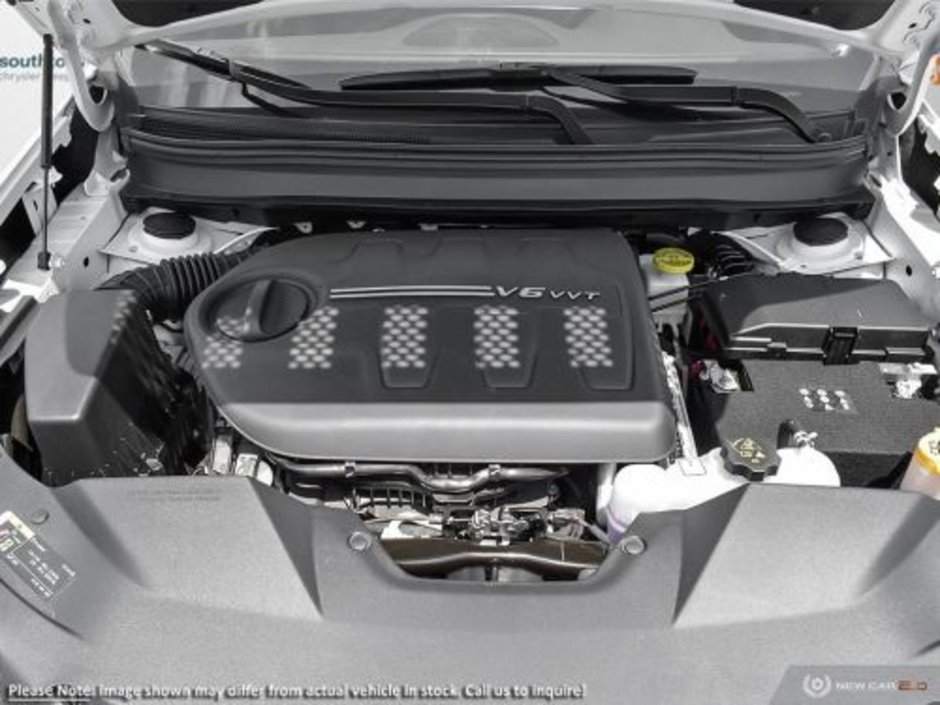 2023 Jeep Cherokee ALTITUDE IN BRIGHT WHITE EQUIPPED WITH A 2.4L MULTI AIR I4 , 9SPD AUTO , 4X4 , ELITE GROUP , LEATHER HEATED/VENTED BUCKET SEATS-5