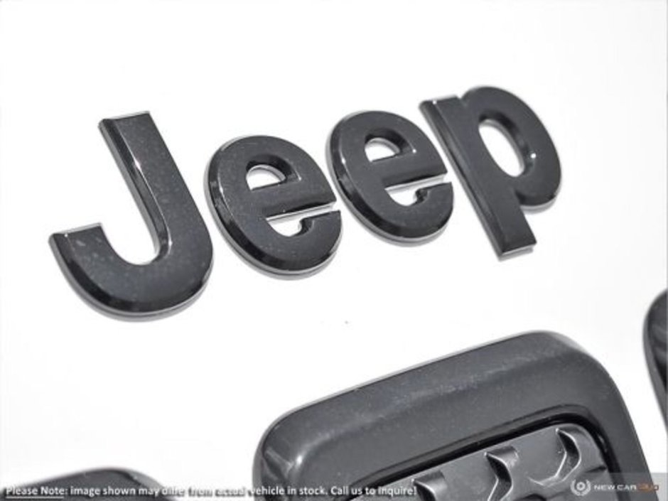 2023 Jeep Cherokee ALTITUDE IN BRIGHT WHITE EQUIPPED WITH A 2.4L MULTI AIR I4 , 9SPD AUTO , 4X4 , ELITE GROUP , LEATHER HEATED/VENTED BUCKET SEATS-7