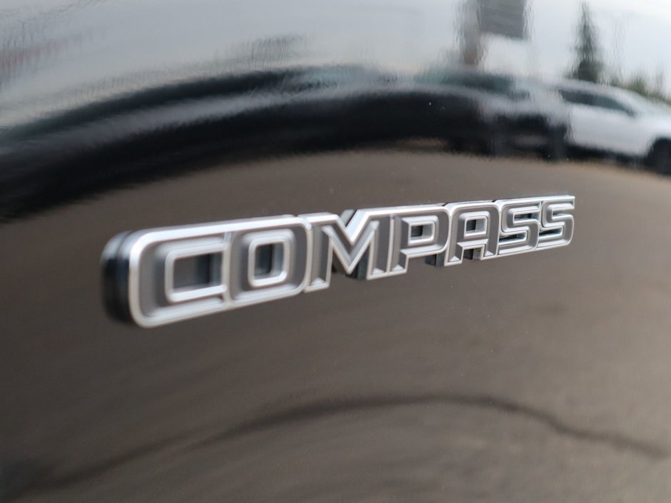 2021 Jeep Compass SPORT IN DIAMOND BLACK EQUIPPED WITH A 2.4L MULTIAIR I4 , 6SPD AISIN AUTO , FWD , SPORT APPEARANCE GROUP , LEATHER SW , 16INCH R-12