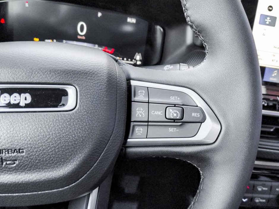 2023 Jeep Compass ALTITUDE, 2L TURBO I-4, ADAPTIVE CRUISE W/ STOP'N'GO, PANORAMIC SUNROOF, PREMIUM ALPINE SPKER SYSTEM, 10.1 UCONNECT 5 W/NAV, RAI-18