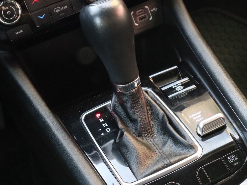 2023 Jeep Compass NORTH IN DIAMOND BLACK EQUIPPED WITH A 2.0L TURBO I4 , 4X4 , 8SPD AUTO , CONVENIENCE GROUP , NAV , DIGITAL DASH , PWR LIFTGATE ,-23