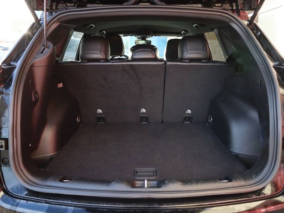 2023 Jeep Compass NORTH IN DIAMOND BLACK EQUIPPED WITH A 2.0L TURBO I4 , 4X4 , 8SPD AUTO , CONVENIENCE GROUP , NAV , DIGITAL DASH , PWR LIFTGATE ,-18