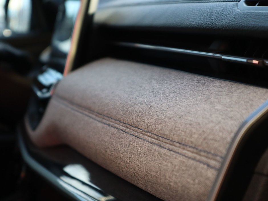 2023 Jeep Compass NORTH IN DIAMOND BLACK EQUIPPED WITH A 2.0L TURBO I4 , 4X4 , 8SPD AUTO , CONVENIENCE GROUP , NAV , DIGITAL DASH , PWR LIFTGATE ,-20