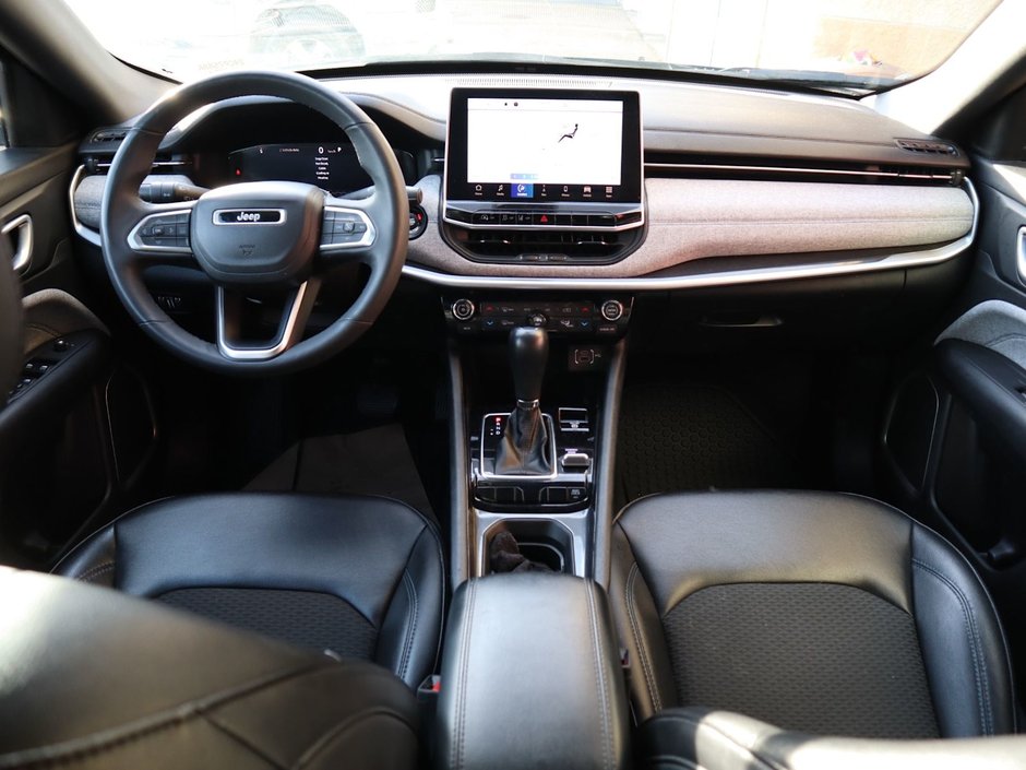 2023 Jeep Compass NORTH IN DIAMOND BLACK EQUIPPED WITH A 2.0L TURBO I4 , 4X4 , 8SPD AUTO , CONVENIENCE GROUP , NAV , DIGITAL DASH , PWR LIFTGATE ,-21