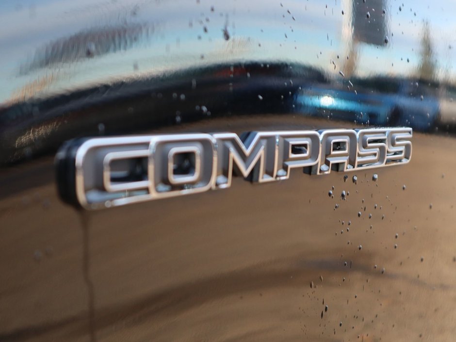 2023 Jeep Compass NORTH IN DIAMOND BLACK EQUIPPED WITH A 2.0L TURBO I4 , 4X4 , 8SPD AUTO , CONVENIENCE GROUP , NAV , DIGITAL DASH , PWR LIFTGATE ,-11