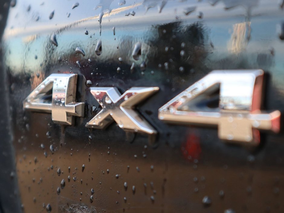 2023 Jeep Compass NORTH IN DIAMOND BLACK EQUIPPED WITH A 2.0L TURBO I4 , 4X4 , 8SPD AUTO , CONVENIENCE GROUP , NAV , DIGITAL DASH , PWR LIFTGATE ,-13