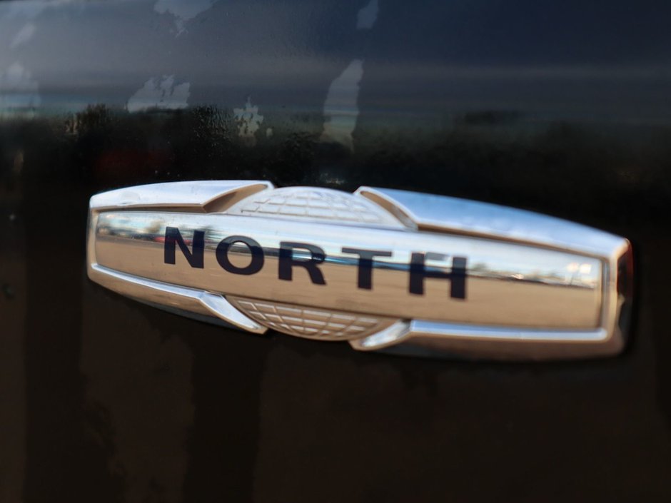 2023 Jeep Compass NORTH IN DIAMOND BLACK EQUIPPED WITH A 2.0L TURBO I4 , 4X4 , 8SPD AUTO , CONVENIENCE GROUP , NAV , DIGITAL DASH , PWR LIFTGATE ,-14