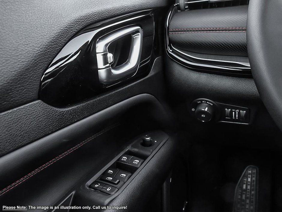 2024 Jeep Compass TRAILHAWK, 2L TURBO I-4, 10.1 UCONNECT 5, REVERSE CAMERA, REMOTE START, FRNT HTD SEATS-12