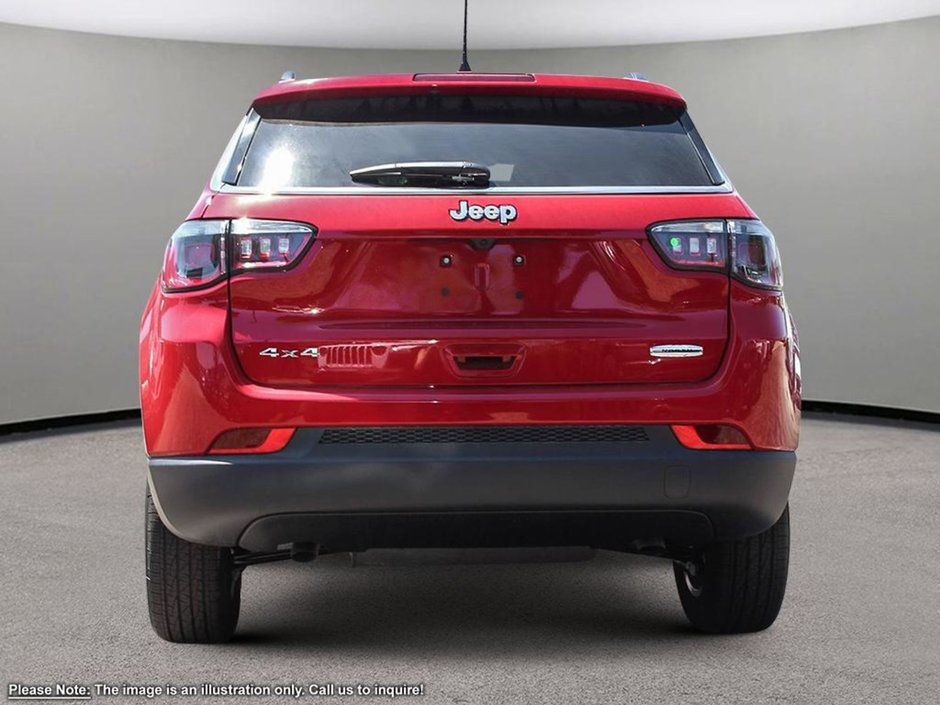 2024 Jeep Compass NORTH IN RED HOT PEARL EQUIPPED WITH A 2.0L TURBO I4 , 4X4 , 8SPD AUTO , POWER LIFTGATE , 10.1INCH TOUCHSCREEN W/NAV , POWER DRI-4