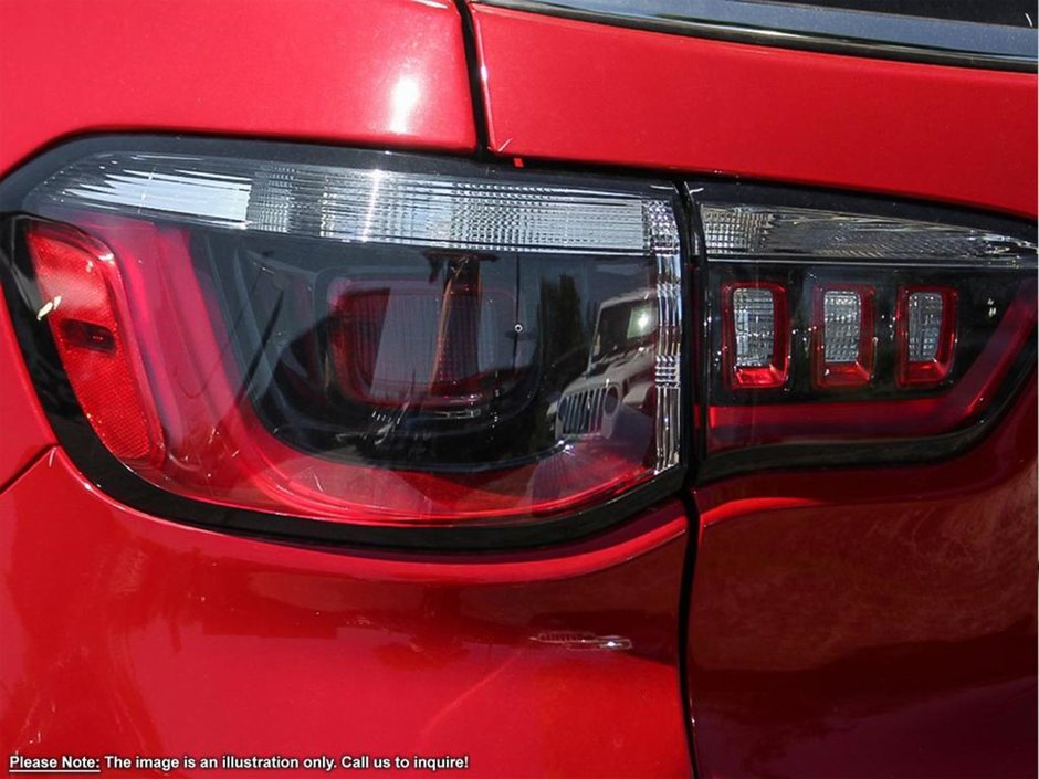 2024 Jeep Compass NORTH IN RED HOT PEARL EQUIPPED WITH A 2.0L TURBO I4 , 4X4 , 8SPD AUTO , POWER LIFTGATE , 10.1INCH TOUCHSCREEN W/NAV , POWER DRI-9