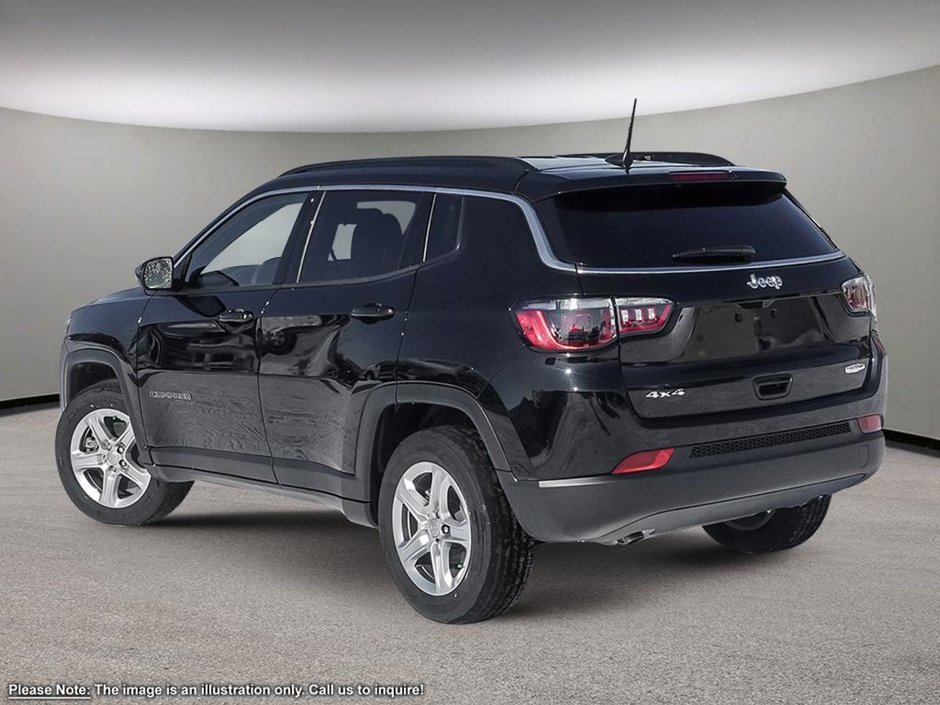 2024 Jeep Compass NORTH IN DIAMOND BLACK EQUIPPED WITH A 2.0L TURBO I4 , 4X4 , 8SPD AUTO , TERRAIN MGMT , FCW , ACTIVE LANE MGMT , BACKUP CAM , AU-3