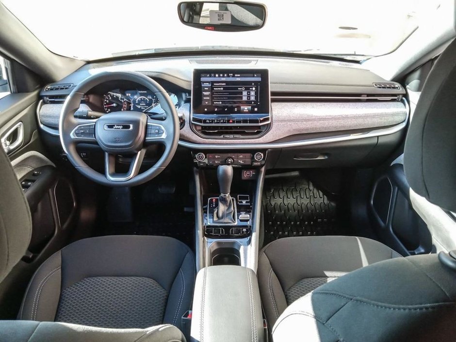 2024 Jeep Compass Sport-23