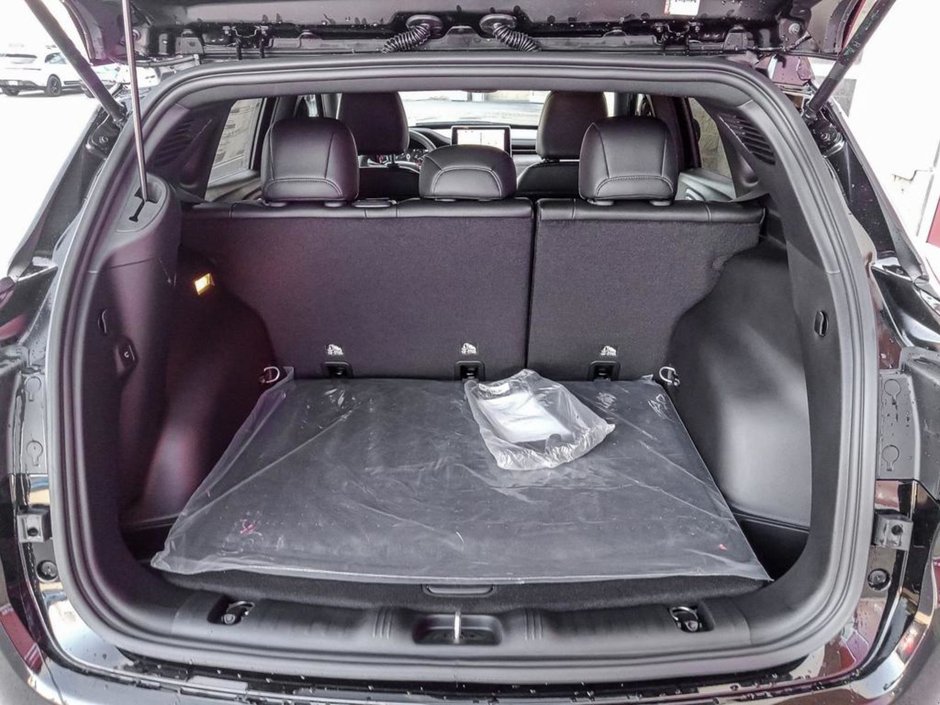 2025 Jeep Compass NORTH IN DIAMOND BLACK EQUIPPED WITH A 2.0L TURBO I4 , 4X4 , 8SPD AUTO , CONVENIENCE GROUP , 10.1INCH W/NAV , PWR TAILGATE , PWR-11