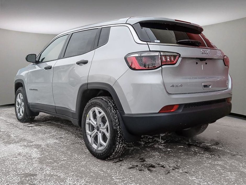 2025 Jeep Compass SPORT IN SILVER METALLIC EQUIPPED WITH A 2.0L TURBO I4 , 4X4 , 8SPD AUTO , TERRAIN MGMT , FCW , ACTIVE LANE MGMT , BACKUP CAM ,-3