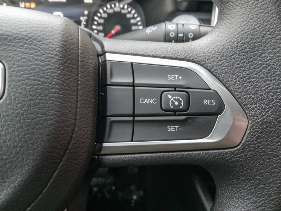 2025 Jeep Compass SPORT IN RED HOT PEARL EQUIPPED WITH A 2.0L TURBO I4 , 4X4 , 8SPD AUTO , TERRAIN MGMT , FCW , ACTIVE LANE MGMT , BACKUP CAM , AU-15